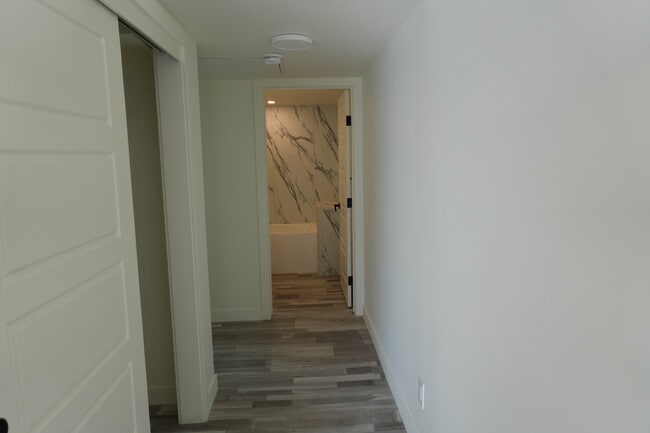 Building Photo - Shelbourne Building