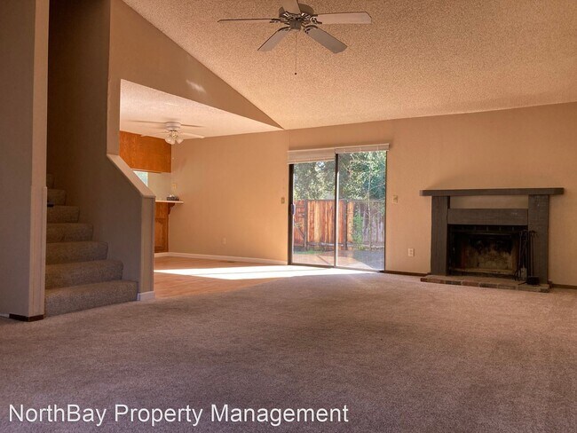 Foto del edificio - 3 br, 2.5 bath House - 830 Falcon Way