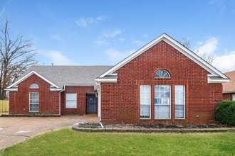 Building Photo - 7013 Juanita Cir S