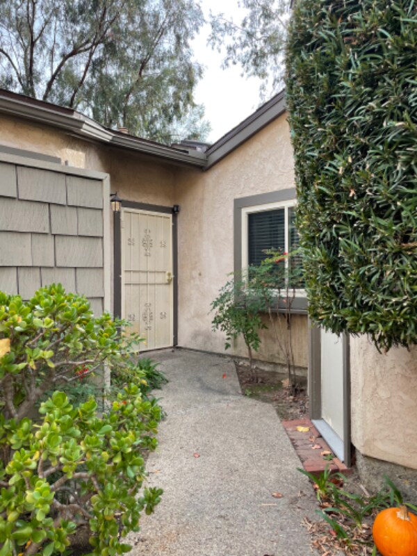 5617 Adobe Falls Rd, San Diego, CA 92120 House Rental in San Diego