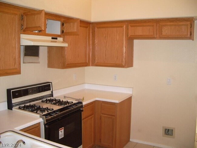 Foto del edificio - 3427 Outlook Point St