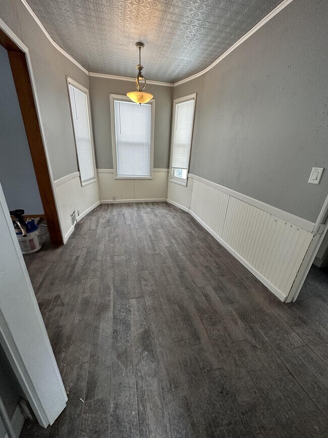Building Photo - 1355 O'Hagen St