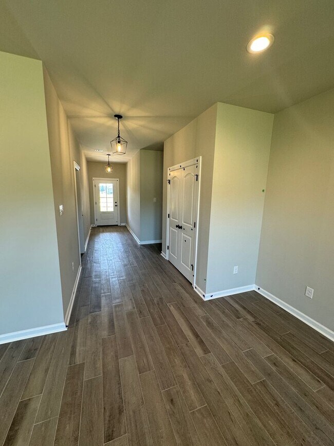Foto del edificio - DISCOUNTED RENT FOR FIRST 6 MONTHS! Brand ...