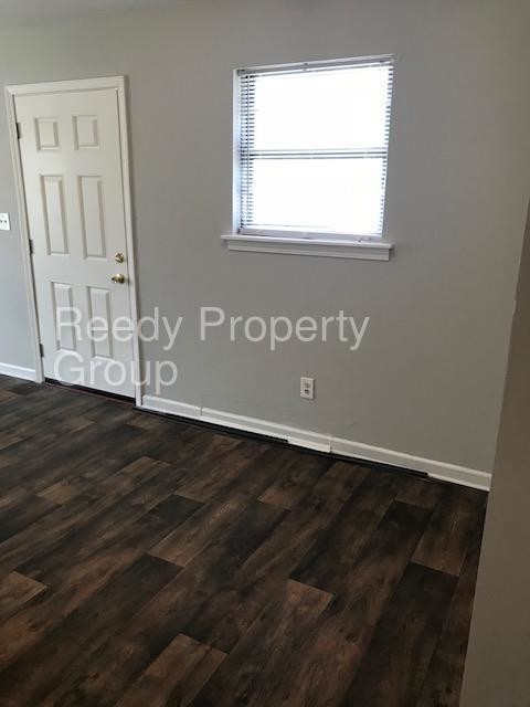 Foto del edificio - 110 Burdine Rd