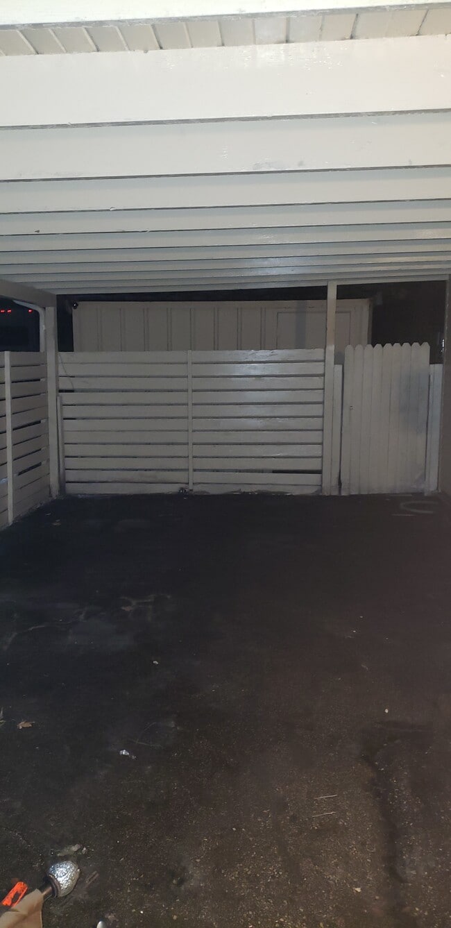 Building Photo - 1222 Garden Ln