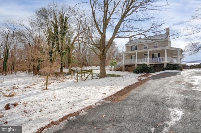 Building Photo - 3457 Uniontown Rd