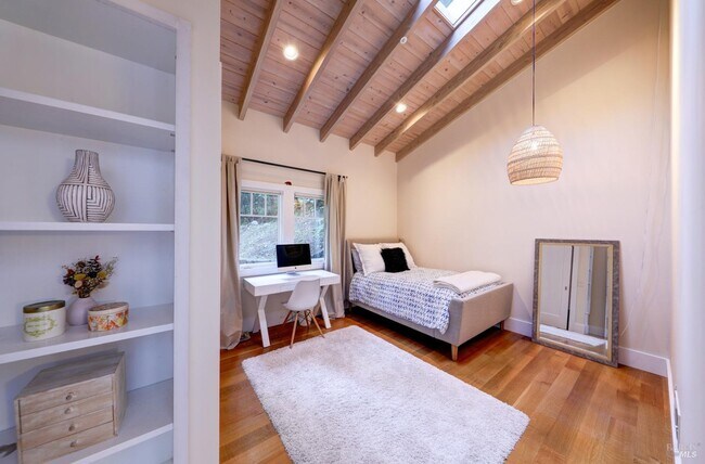 Foto del edificio - 151 Cascade Dr