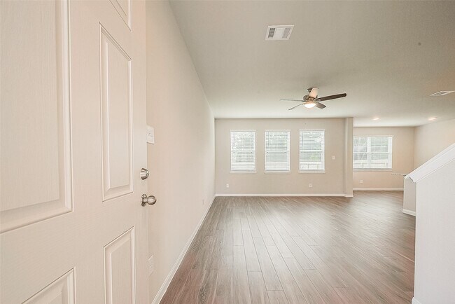 Building Photo - 2335 Tavo Trails Dr