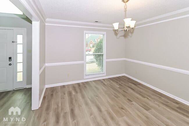 Building Photo - 8819 Lindstrom Cove