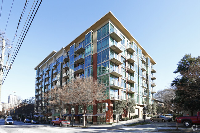 Foto principal - 905 Juniper St