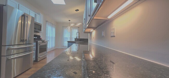 Building Photo - 1720 Ashley Downs Dr