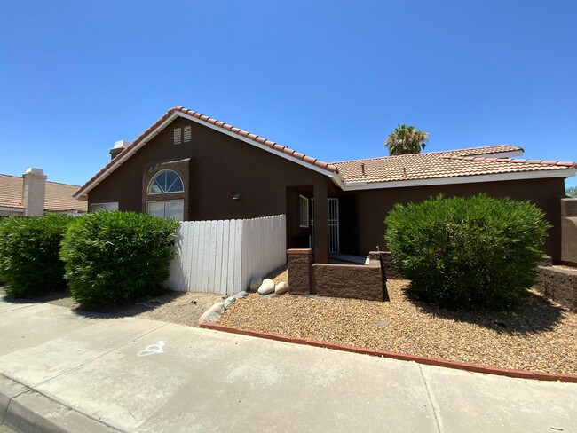 Foto del edificio - 2BD/2BA HOUSE - Perris, CA