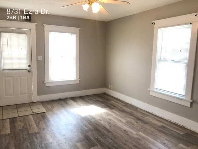 Building Photo - 8731 Ezra Dr