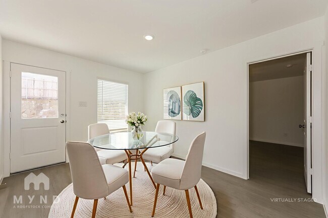 Foto del edificio - 2760 Ctr Crk Ln