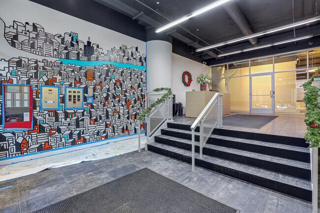 Foto del edificio - 565 W Quincy St