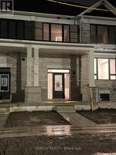 Building Photo - 293 Lindsay St N