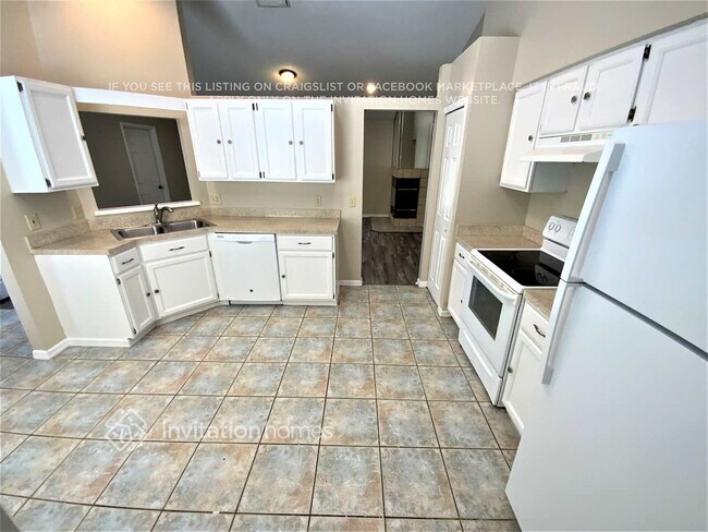 Building Photo - 7737 Rockridge Dr W