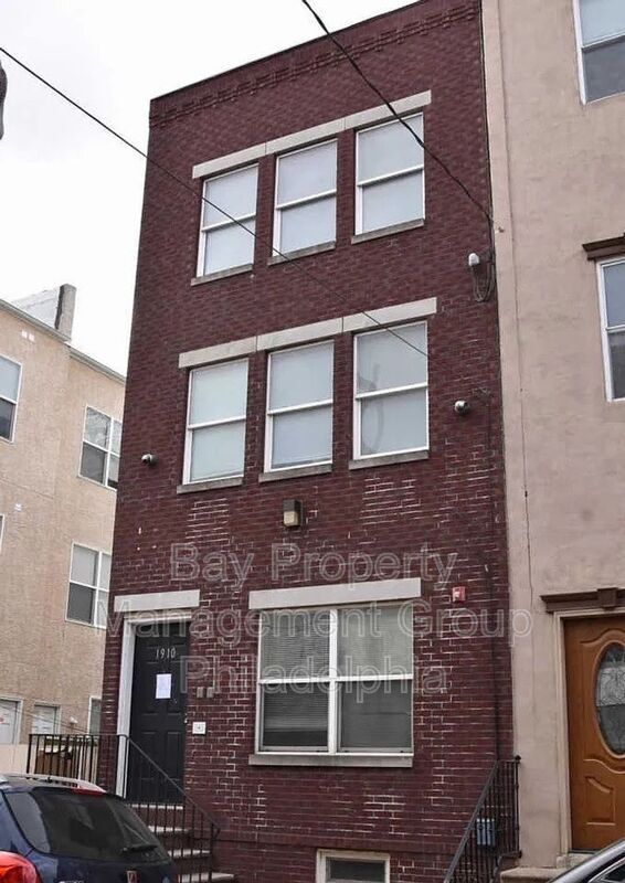 Building Photo - 1910 N Gratz St