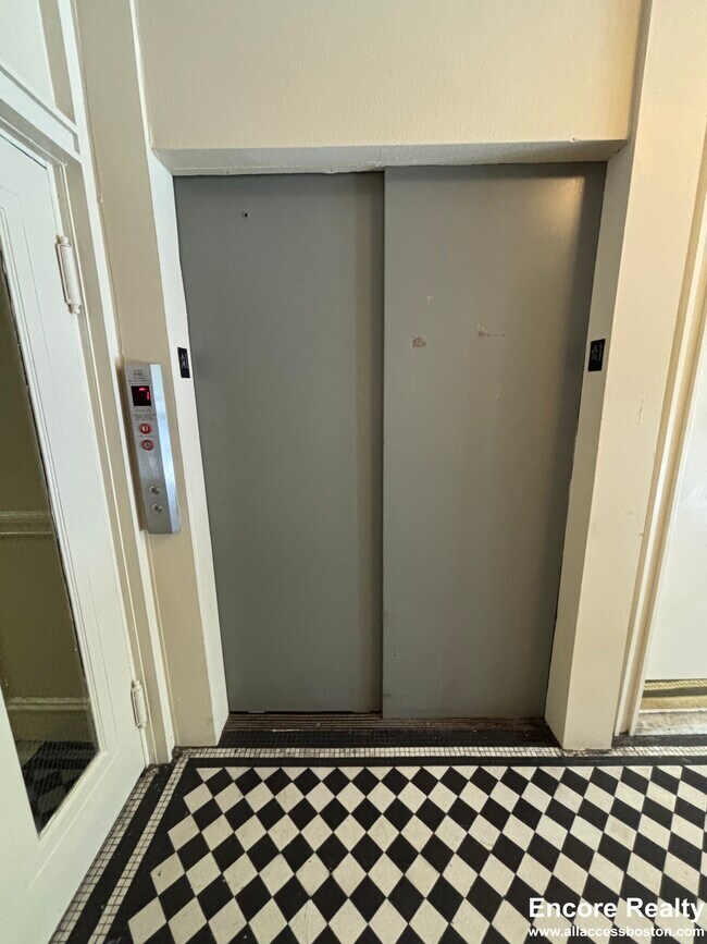 Foto del edificio - 231 Park Dr