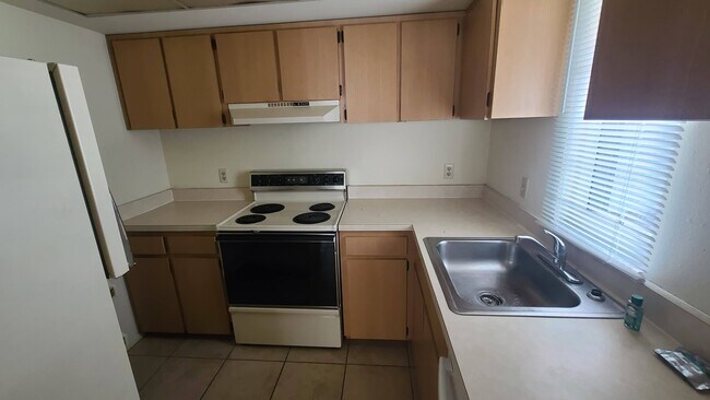 Foto del edificio - 454 Fairways Cir