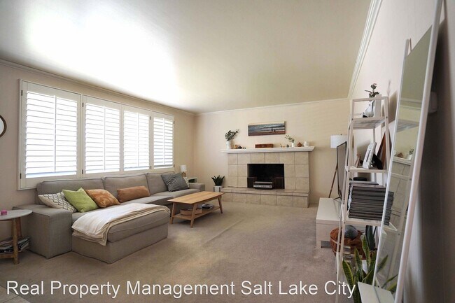 Foto del edificio - 4 br, 3 bath House - 4585 S 2770 E