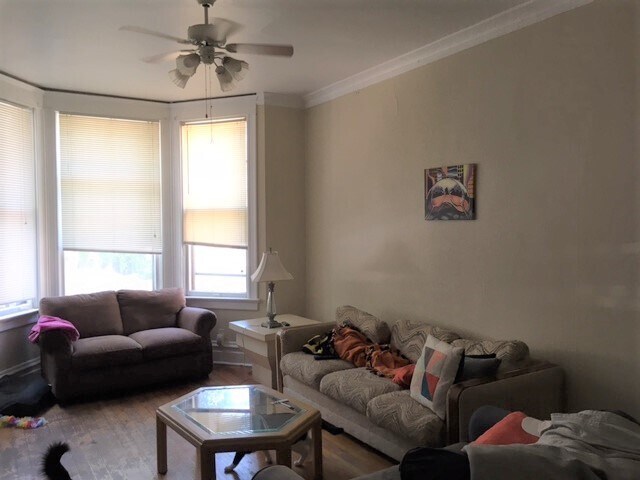 Foto del edificio - 1237 W Wellington Ave