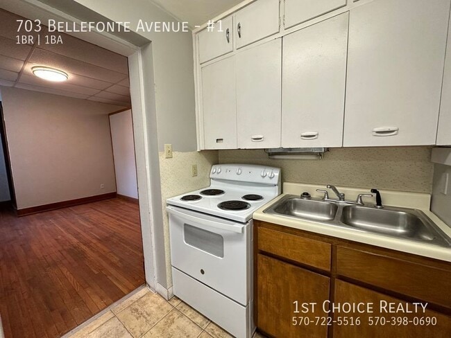 Building Photo - 703 Bellefonte Ave