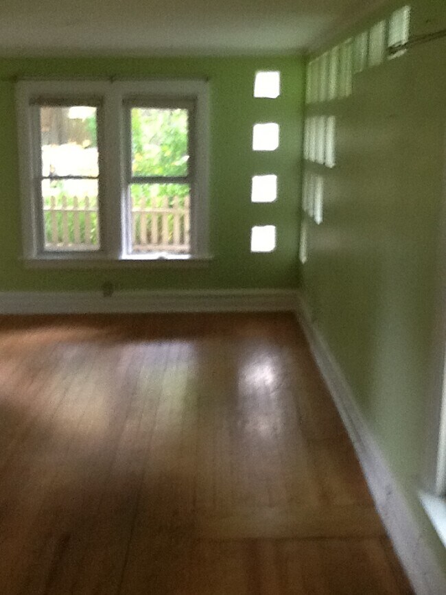 Foto del edificio - 4554 N Springfield Ave