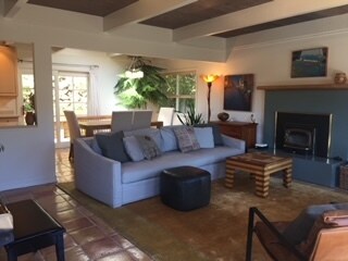 Great room - looking toward back - 598 Northern Ave