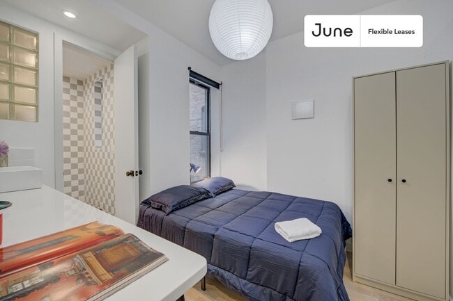 Building Photo - Welcoming ROOM at The Maison Suydam