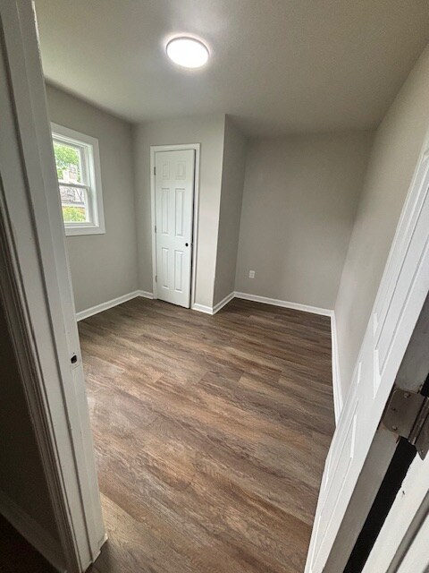 Building Photo - 3016 30th St SE