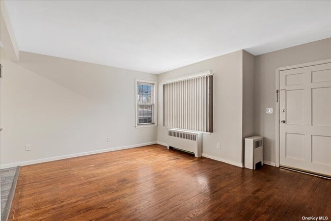 Foto del edificio - 49 Jedwood Pl