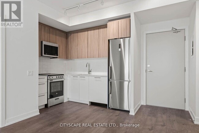 Photo du bâtiment - 225 Veterans Drive