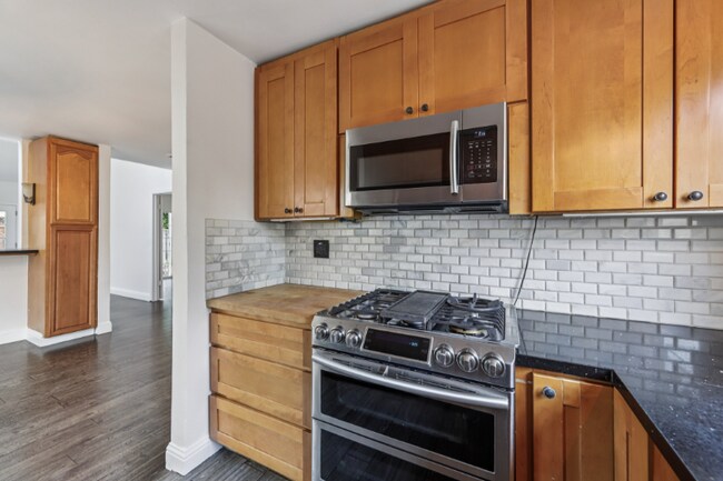 Foto del edificio - 1040 N Capitol Ave