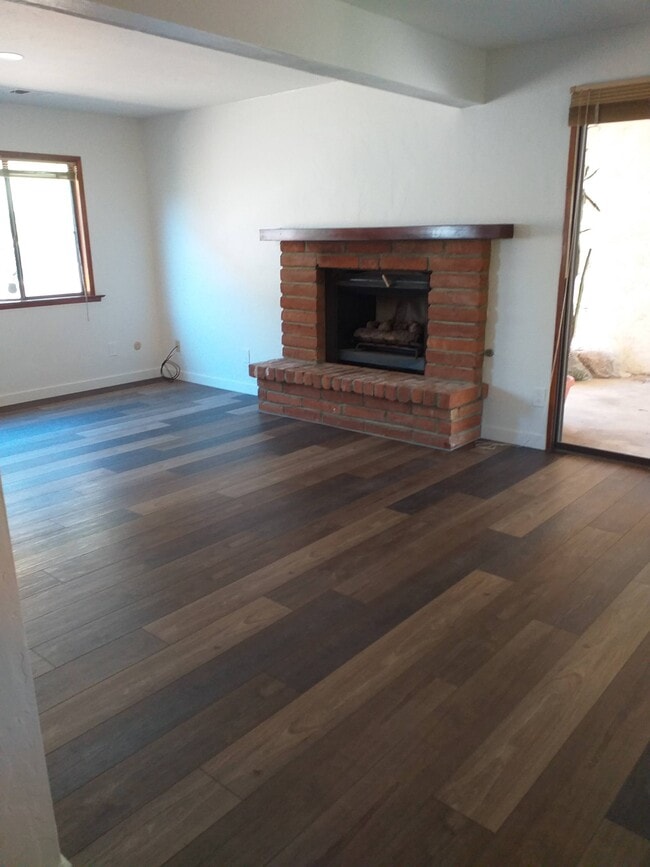 Foto del edificio - Updated 10193