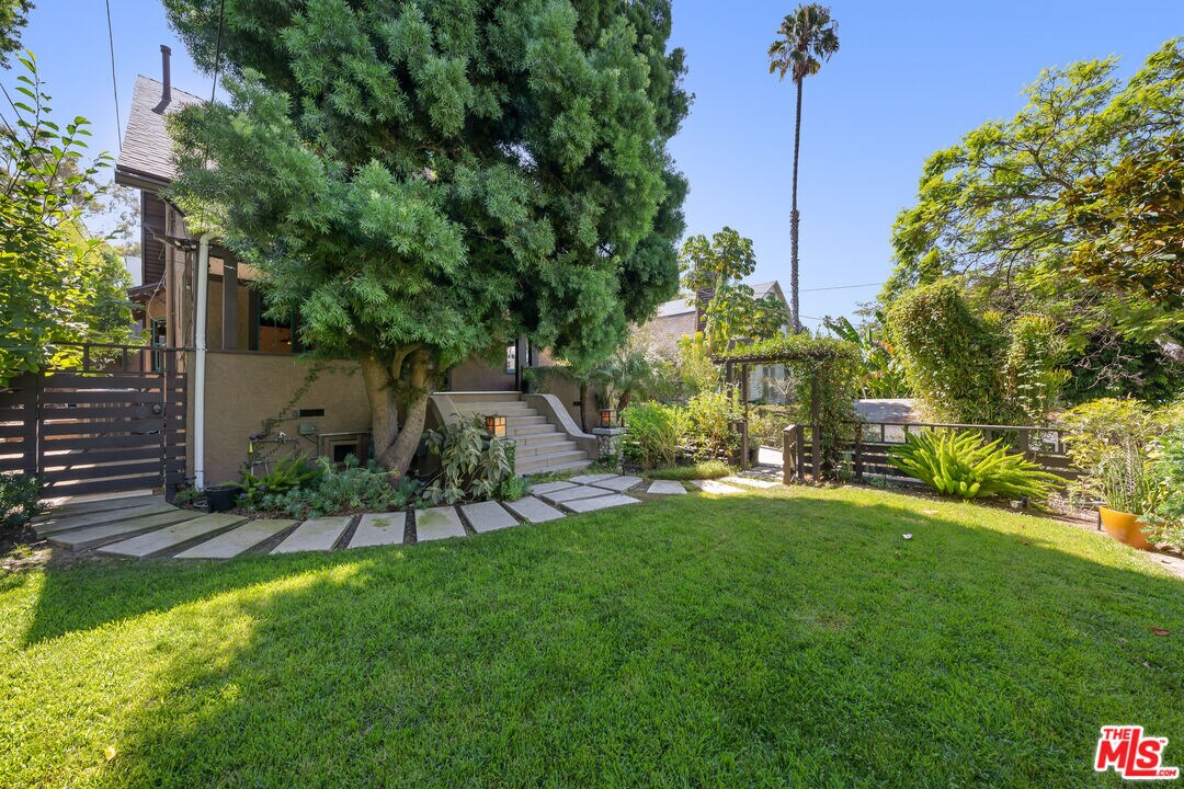 Foto principal - 1650 Maltman Ave