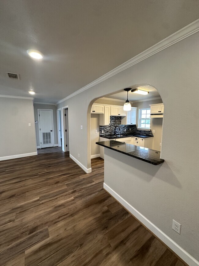 Foto del edificio - 1320 S 35th St