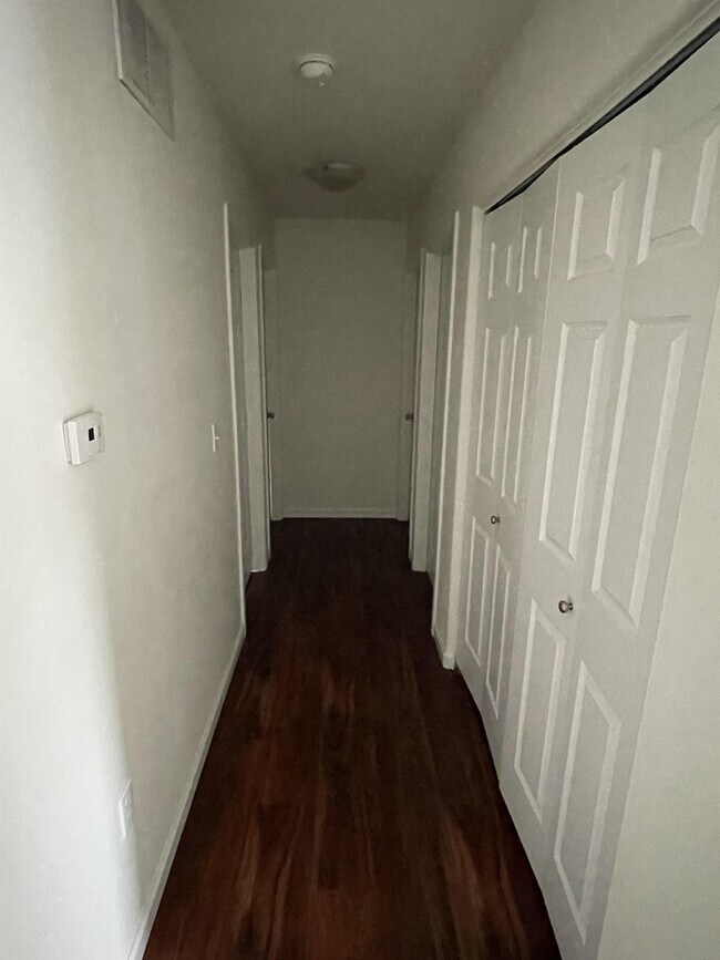 Foto del edificio - 3764 S Lansing Rd