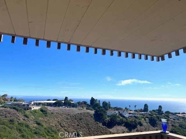 Foto principal - 6526 Ocean Crest Dr