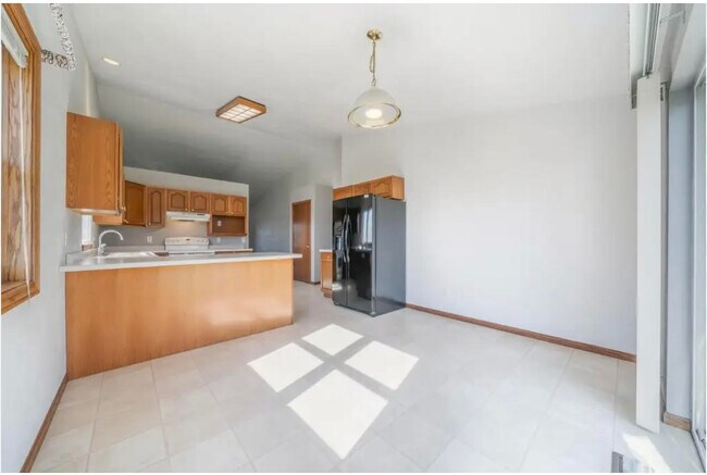 Foto del edificio - 5769 Skippers Ln