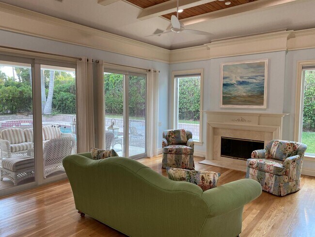 Foto del edificio - 3120 Gulf Stream Rd