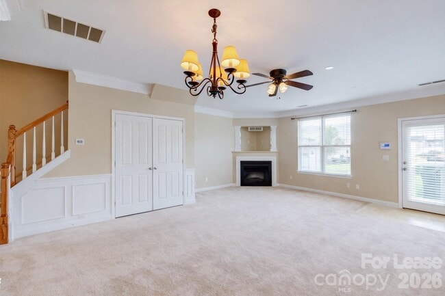 Foto del edificio - 9327 Greenheather Dr