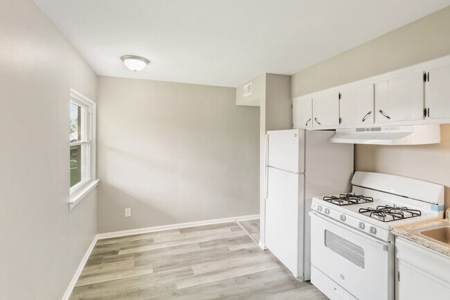 Foto del edificio - 1021 Tollview Ave