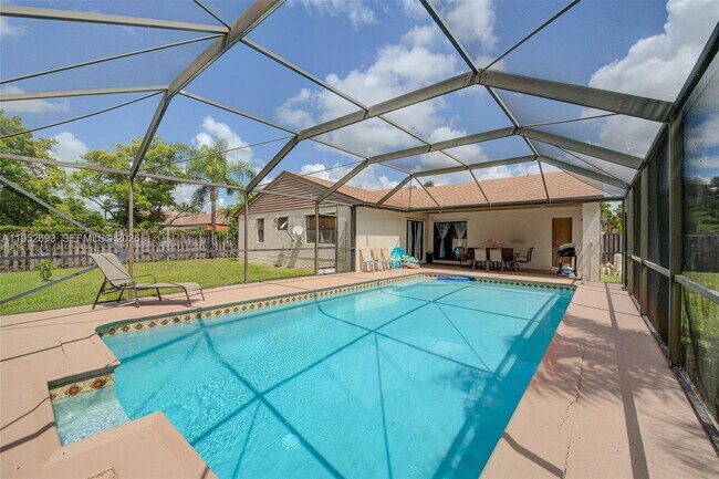 Foto del edificio - 11909 SW 48th Ct