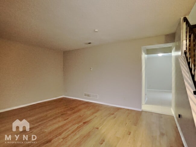 Building Photo - 1497 Ringfield Dr