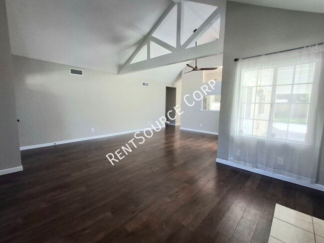 Building Photo - 23910 Clayton Ct