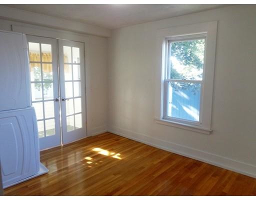 Building Photo - 10 Jasper St