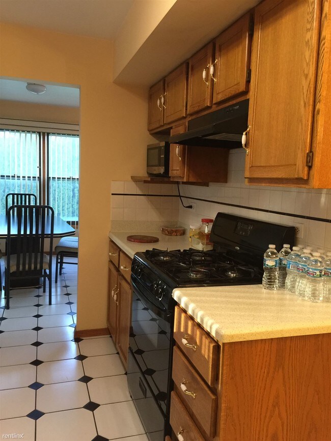 Foto del edificio - 120 Brookside Dr