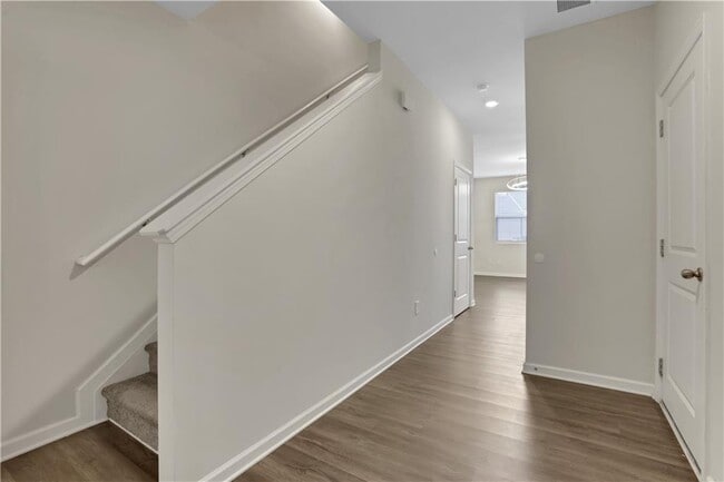 Building Photo - 6417 Mountain Home Way