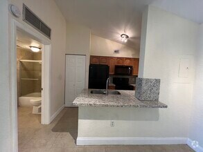 Building Photo - 2803 N Oakland Forest Dr